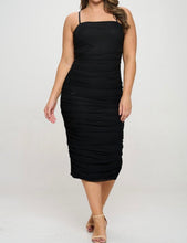 Load image into Gallery viewer, Solid Mesh Ruched Midi Dress