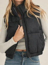 Load image into Gallery viewer, High Neck Puffer Vest