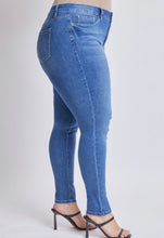 Load image into Gallery viewer, High rise stretchy skinny jeans