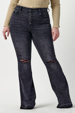 Load image into Gallery viewer, High Rise Five Button Released Hem Flare Jeans