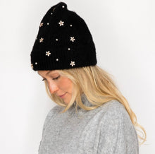 Load image into Gallery viewer, Pearl rhinestone flower beanie
