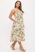Load image into Gallery viewer, Floral sweetheart neck midi dress
