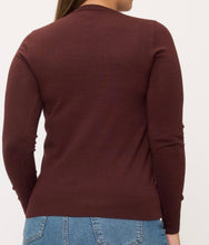 Load image into Gallery viewer, Crew neck knit top
