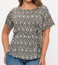 Load image into Gallery viewer, Geometric print top
