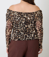 Load image into Gallery viewer, Leopard print off shoulder top
