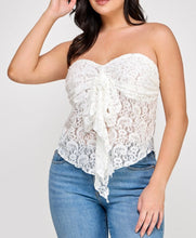 Load image into Gallery viewer, Strapless stretch lace bow front top
