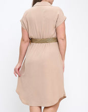 Load image into Gallery viewer, Button up midi dress
