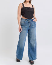 Load image into Gallery viewer, Low rise repositioned wide leg jeans
