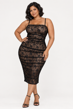 Load image into Gallery viewer, Plus Ruched Lace Dress
