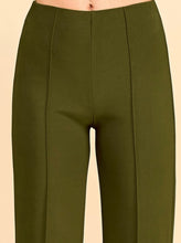 Load image into Gallery viewer, Pleated Straight Pants
