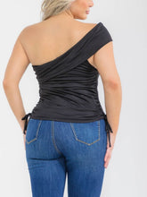Load image into Gallery viewer, One shoulder side ruched detail top

