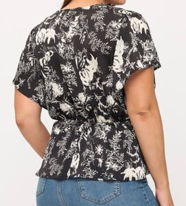 Flutter sleeve top