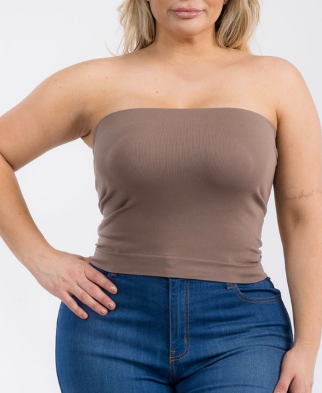 Solid seamless tube top