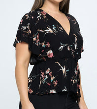 Load image into Gallery viewer, Floral print peplum top
