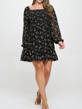Load image into Gallery viewer, Floral smocked bodice dress

