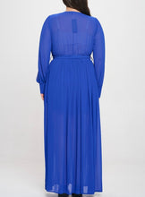 Load image into Gallery viewer, Front Slit Chiffon Maxi Dress
