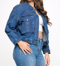 Load image into Gallery viewer, Cropped Cargo Pocket Denim Jacket
